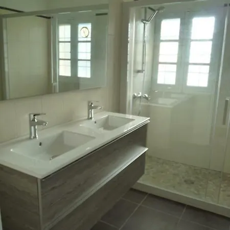Three-bedrooms Appartamento